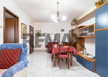 Sala da pranzo - Trilocale Via Saragat
 
6, Montecchio Emilia - foto 10