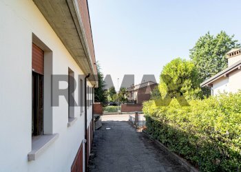 Terrazza - Trilocale Via Saragat
 
6, Montecchio Emilia - foto 18