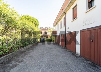 Edificio all\'aperto - Trilocale Via Saragat
 
6, Montecchio Emilia - foto 30