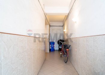 Ingresso e corridoio condominiali - Three-room apartment Strada Felice Cavallotti
43, Parma - photo 4