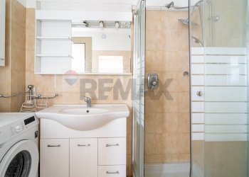 Bagno - Three-room apartment Strada Felice Cavallotti
43, Parma - photo 16