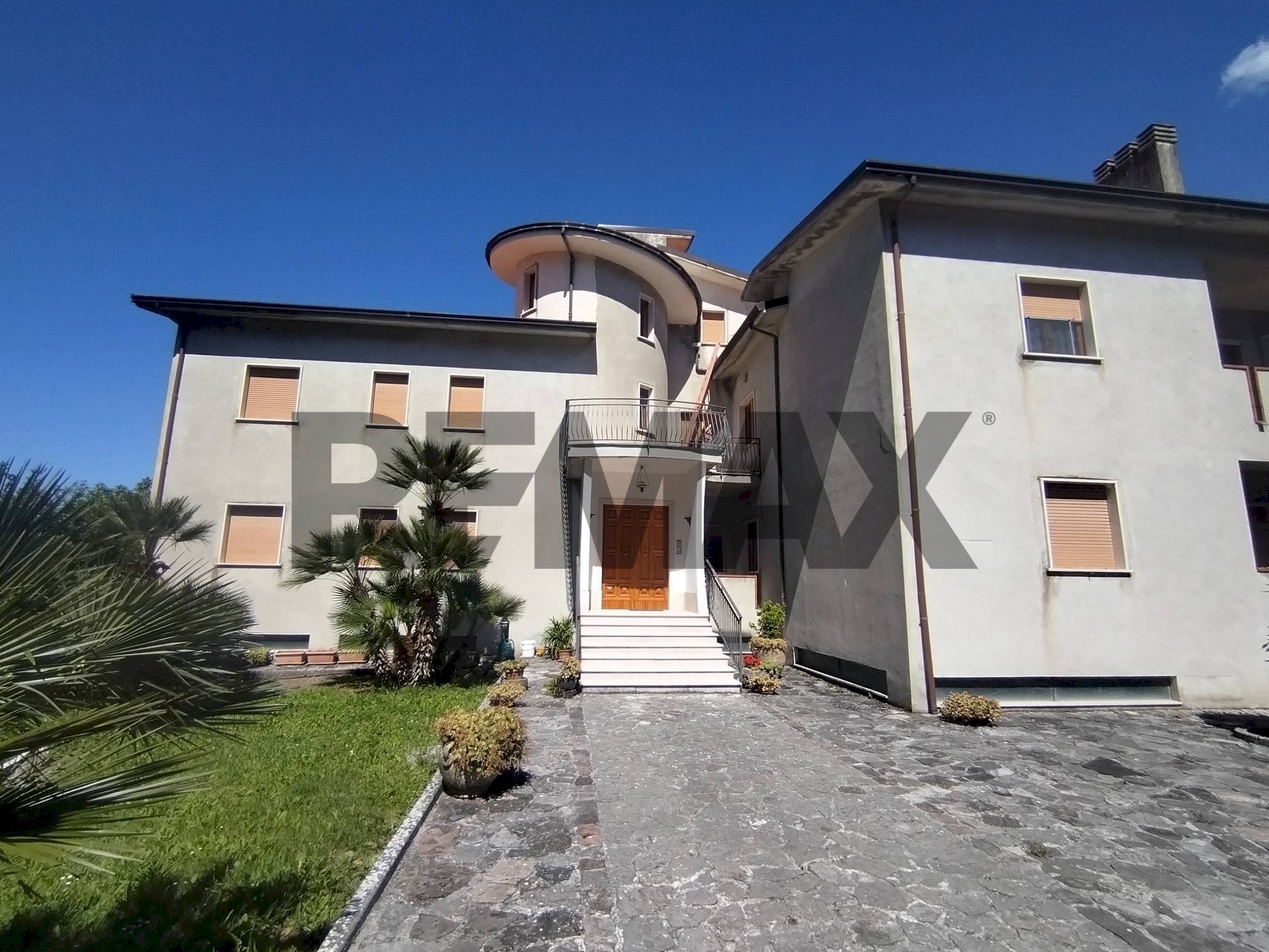 Casa all\'aperto - Four-room apartment VIA DEI CAMPANI
 
4, Morcone - photo 1