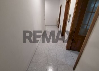 Hall / corridoio - Four-room apartment VIA DEI CAMPANI
 
4, Morcone - photo 36