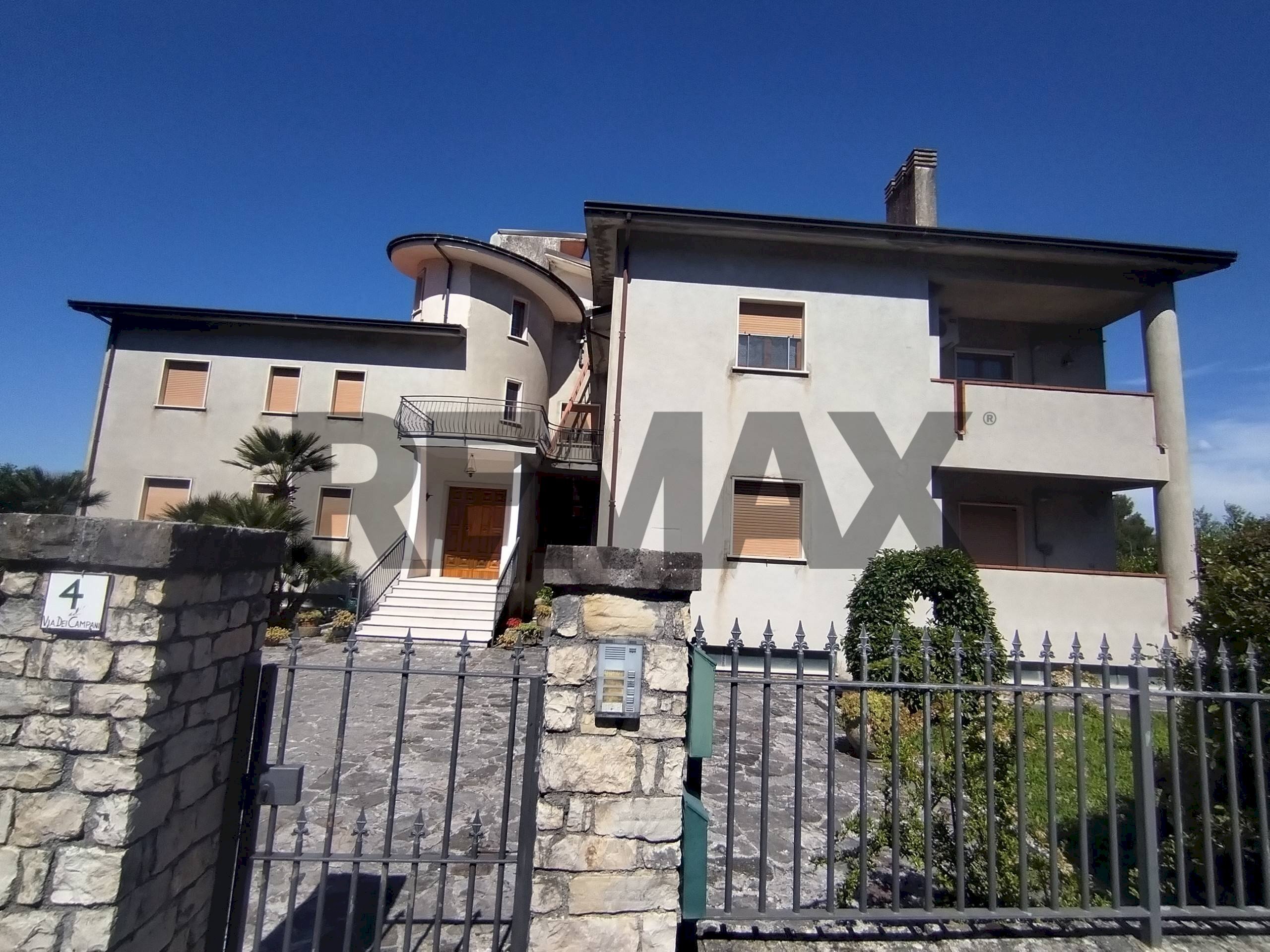 Casa all\'aperto - Four-room apartment VIA DEI CAMPANI
 
4, Morcone - photo 1