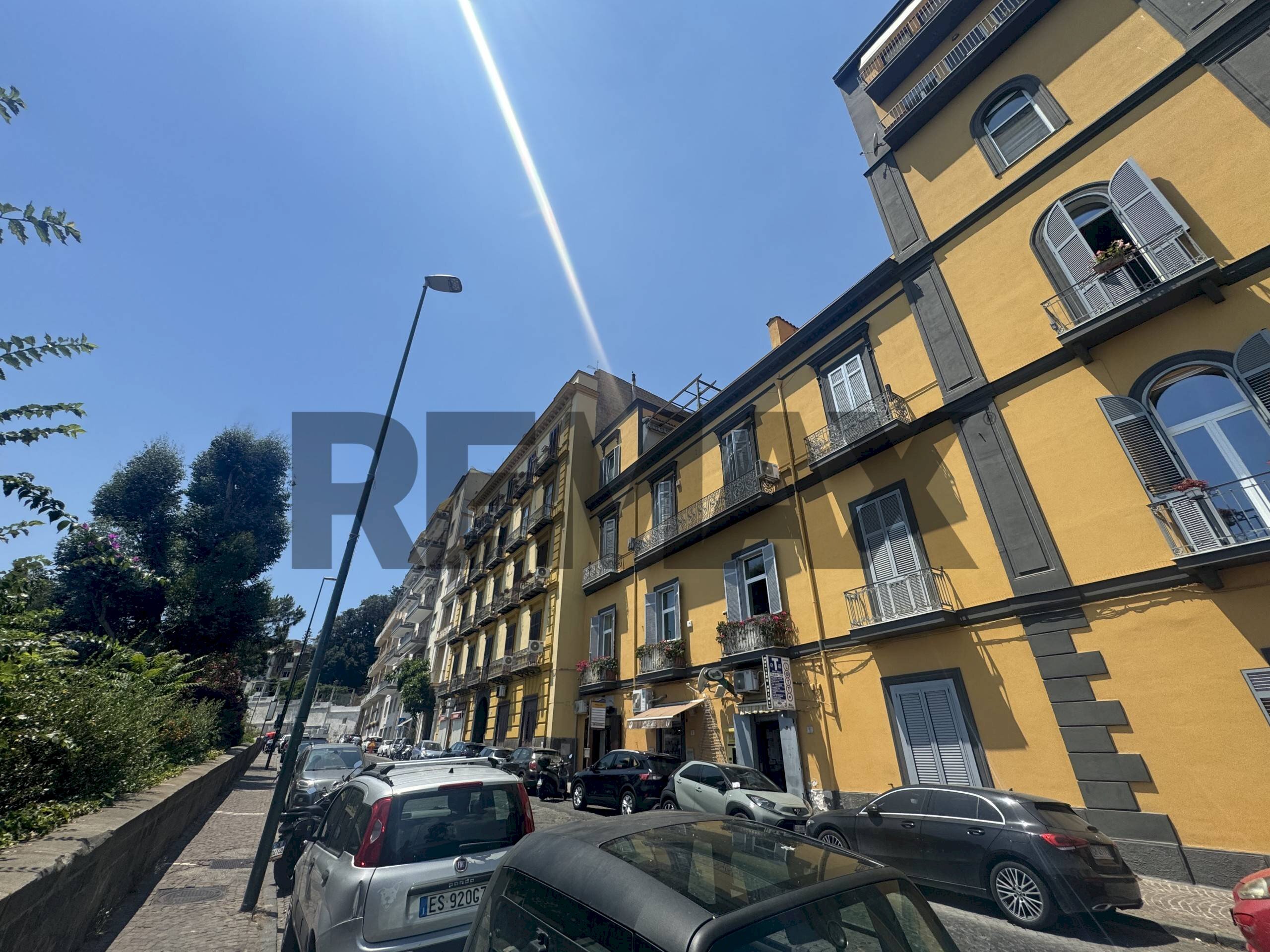 Edificio all\'aperto - Cafeteria - Cold Bar Via Posillipo
 
191, Napoli - photo 1