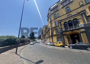 Edificio all\'aperto - Cafeteria - Cold Bar Via Posillipo
191, Napoli - photo 13