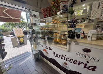 Dispensa di stoccaggio - Cafeteria - Cold Bar Via Posillipo
191, Napoli - photo 6
