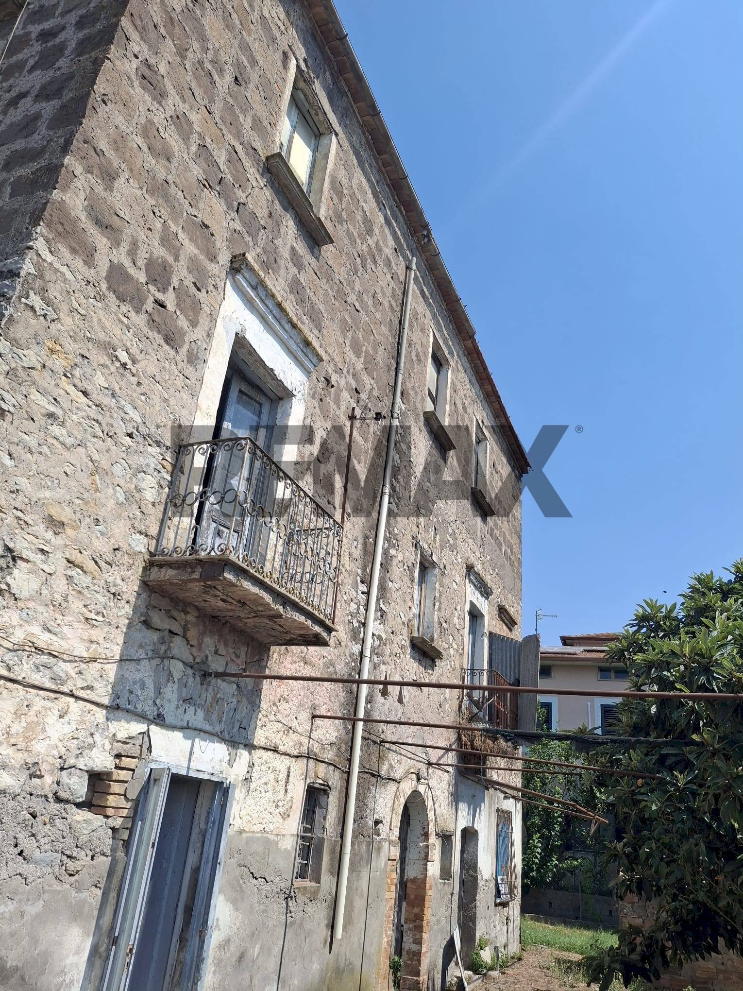 Edificio all\'aperto - Independent house VIA CAMPANILI 2 TRAVERSA
 
9999, Santi Cosma e Damiano - photo 2