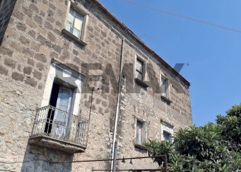 Edificio all\'aperto - Independent house VIA CAMPANILI 2 TRAVERSA
 
9999, Santi Cosma e Damiano - photo 1