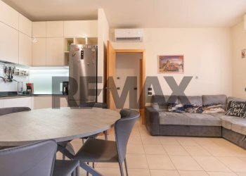 Sala da pranzo - Three-room apartment via filanda
 
26, Sulbiate - photo 4