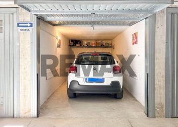 Parcheggio - Three-room apartment via filanda
 
26, Sulbiate - photo 28