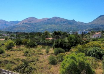 Vista delle montagne - Terreno agricolo via Dominici
 
snc, Carini - foto 6