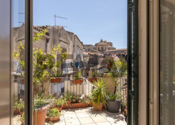 Balcone - Casa indipendente Via Calamezzana
 
87, Modica - foto 50