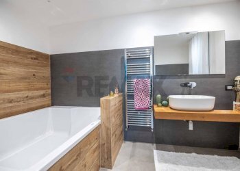 Bagno - Casa semi indipendente Via rimembranza
 
52, Ragusa - foto 10