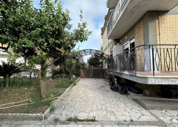 Terrazza - Four-room apartment Via Santa Barbara
 
135, Nettuno - photo 3