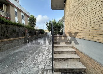 Scale - Four-room apartment Via Santa Barbara
 
135, Nettuno - photo 6