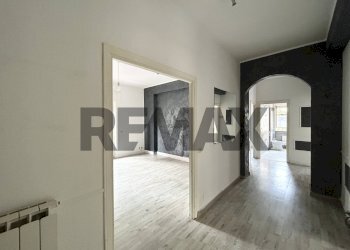 Hall / corridoio - Four-room apartment Via Santa Barbara
 
135, Nettuno - photo 19