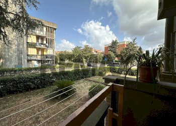 Balcone - Quadrilocale Via Guido Rossa
 
20, Aprilia - foto 7
