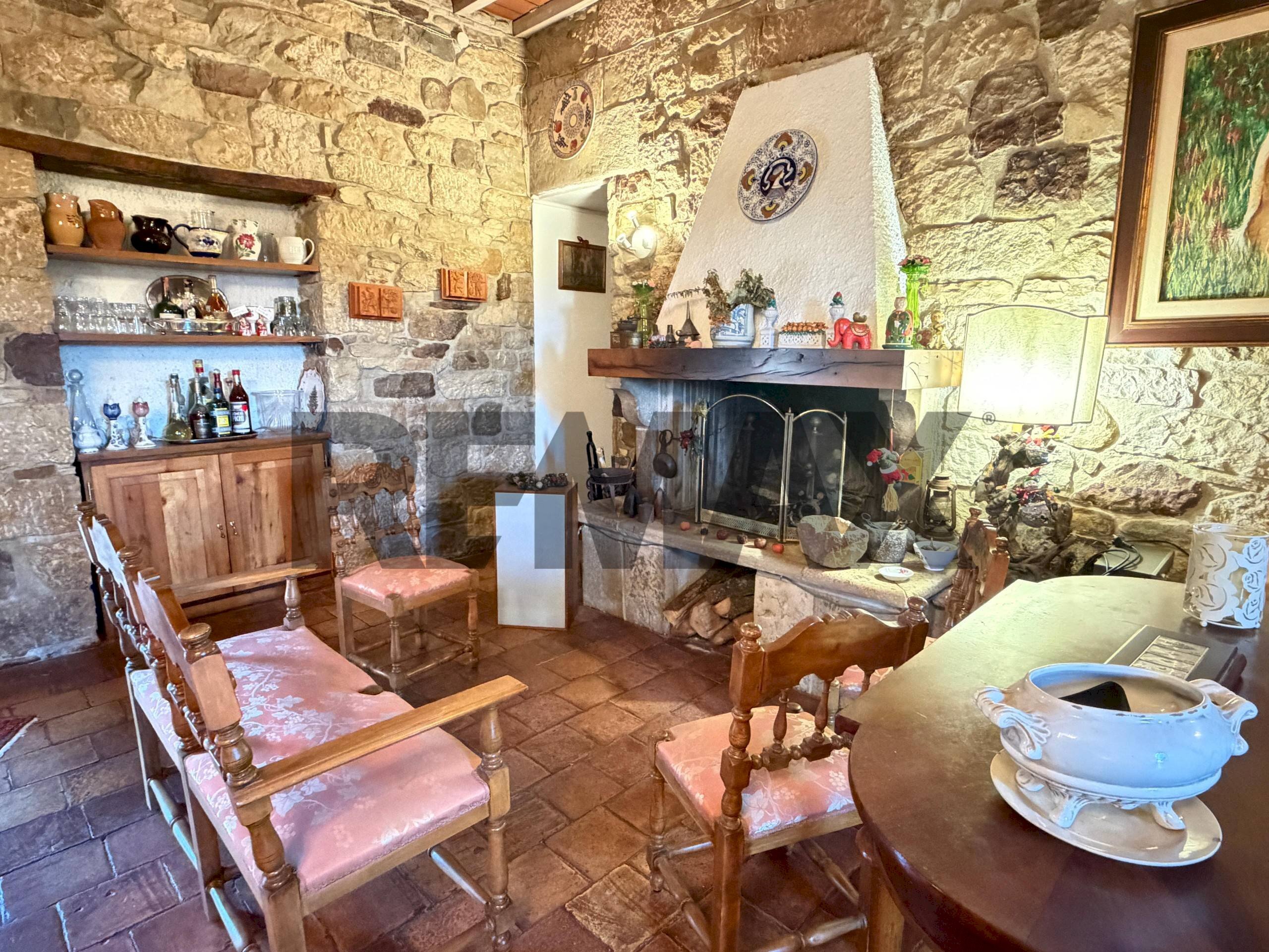 Soggiorno - Appartamento via colle
 
20/24, Civitacampomarano - foto 1