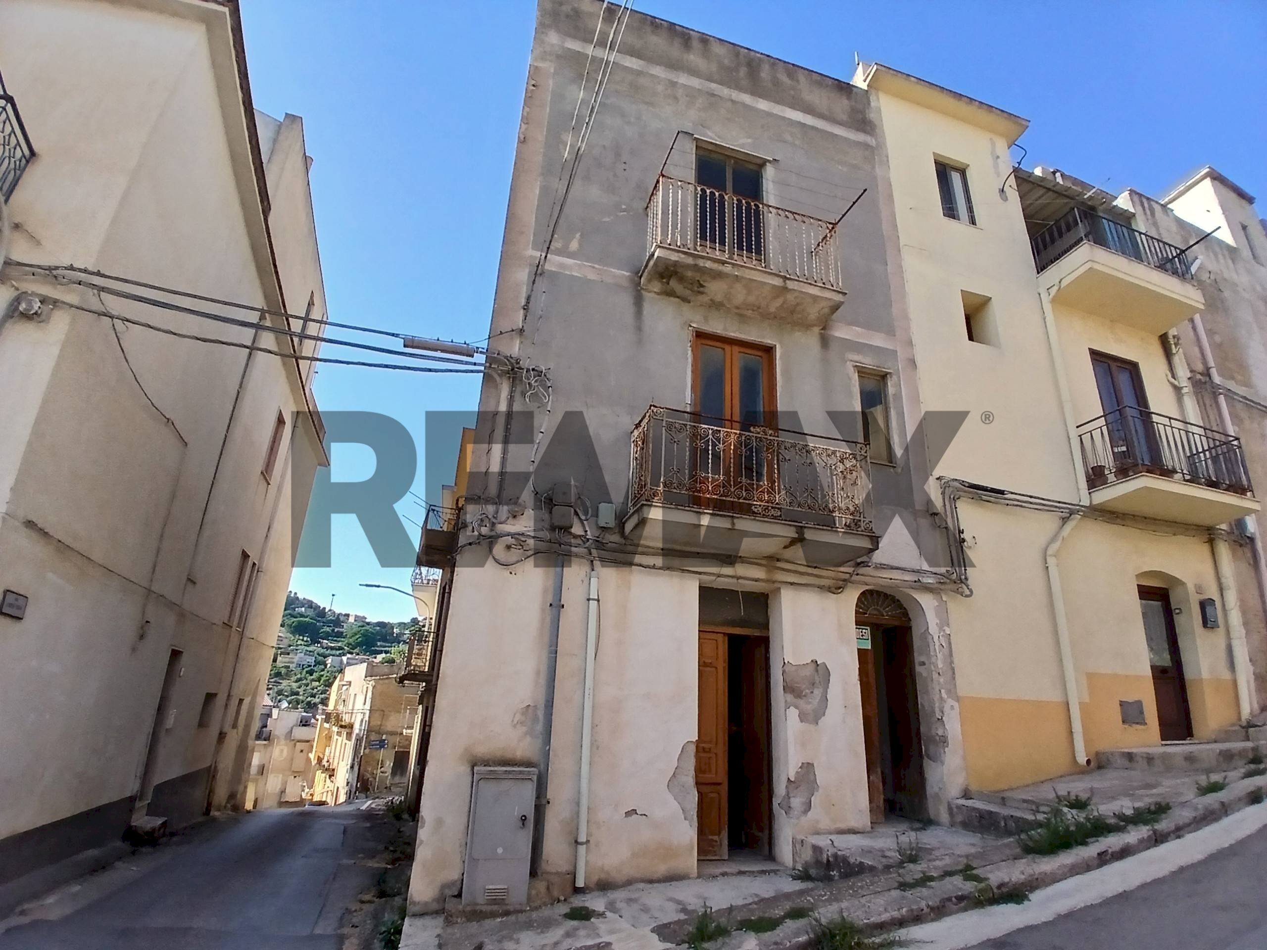 Edificio all\'aperto - Casa indipendente VIA IMMACOLATA
 
97/99, Calatafimi-Segesta - foto 1
