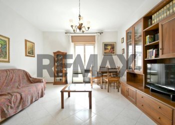 Sala da pranzo - Trilocale VIA XVIII FEBBRAIO
 
4, Cagliari - foto 4