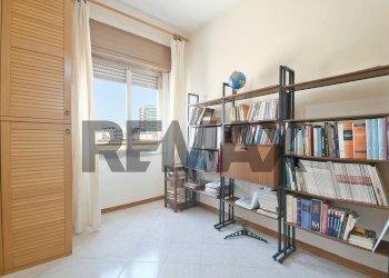 Camera / camera da letto - Trilocale VIA XVIII FEBBRAIO
 
4, Cagliari - foto 18
