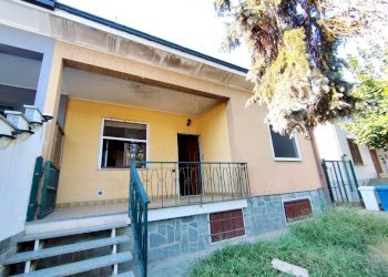 Facciata - Villa via Trento, Rho - foto 1