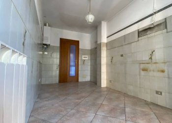 Cucina - Three-room apartment via Luigi Morelli, Castellanza - photo 27