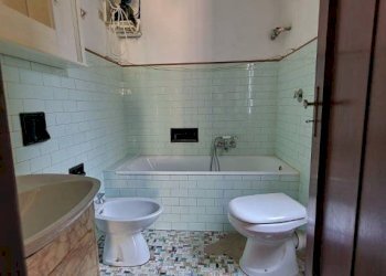 Bagno - Trilocale salita Serra Riccò, 7, Genova (zona Pontedecimo) - foto 27