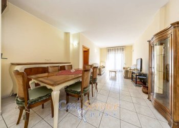 Salone - Four-room apartment via Fratelli Bandiera, Casarano - photo 3