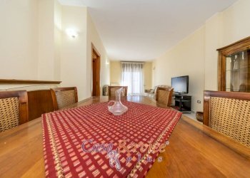 Salone - Four-room apartment via Fratelli Bandiera, Casarano - photo 4