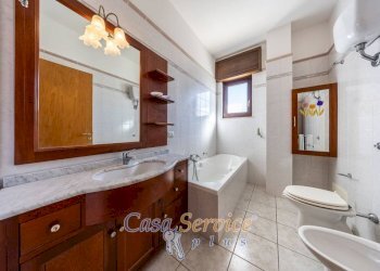 Bagno - Four-room apartment via Fratelli Bandiera, Casarano - photo 8