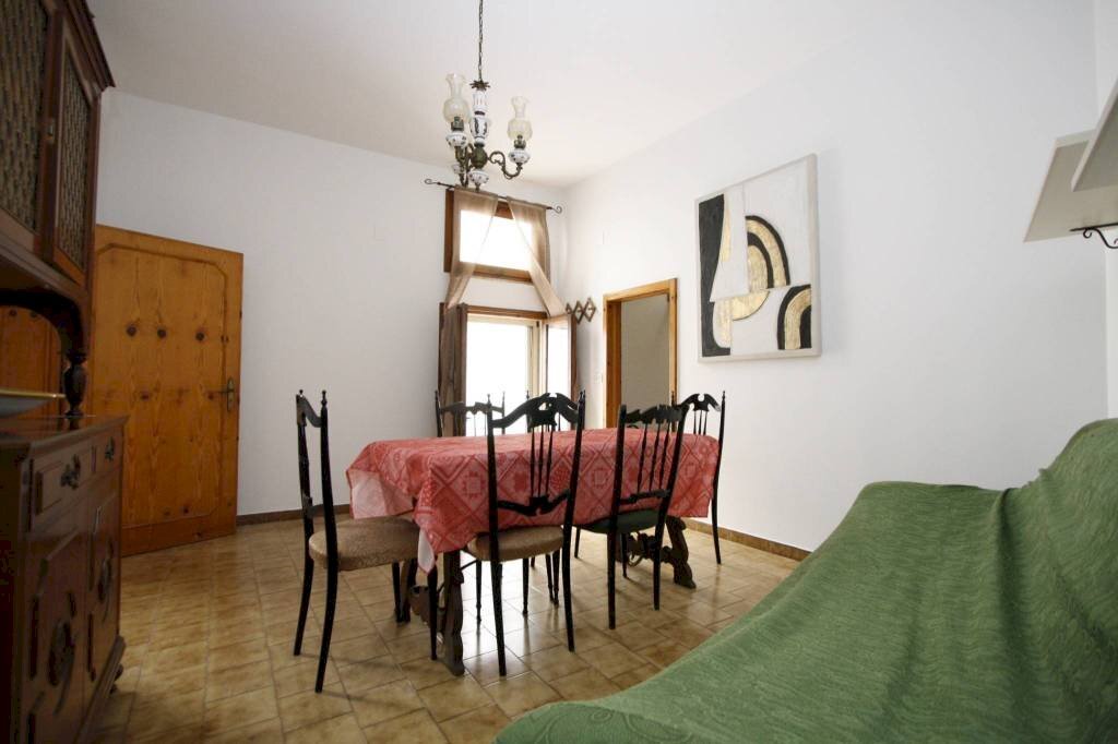 Salone - Casa indipendente via Arcivescovo Zezza, Ruffano - foto 2