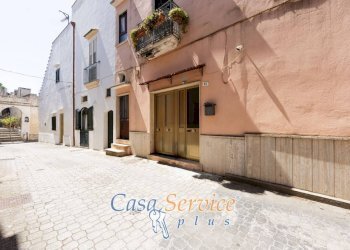 Zona - Trilocale via Fratelli Bandiera, Tuglie - foto 1