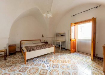 Camera da letto - Three-room apartment via Fratelli Bandiera, Tuglie - photo 10