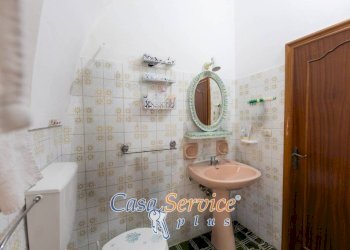 Bagno - Three-room apartment via Fratelli Bandiera, Tuglie - photo 13