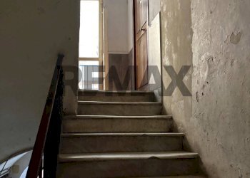 Scale - Bilocale Via Santa Maria della Fede
 
10, Napoli - foto 21