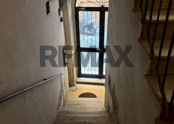 Scale - Bilocale Via Santa Maria della Fede
 
10, Napoli - foto 22