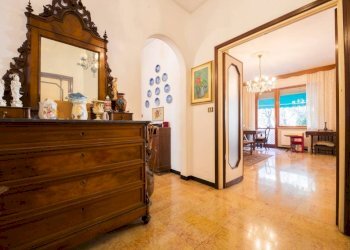 Ingresso - Appartamento via Divisione Acqui, 49, frazione Quinto Al Mare, Genova - foto 8