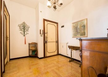 Ingresso - Appartamento via Divisione Acqui, 49, frazione Quinto Al Mare, Genova - foto 10