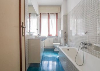 Bagno - Appartamento via Divisione Acqui, 49, frazione Quinto Al Mare, Genova - foto 15