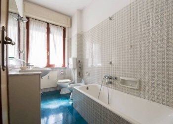 Bagno - Appartamento via Divisione Acqui, 49, frazione Quinto Al Mare, Genova - foto 16