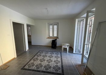 Cucina - Three-room apartment viale dell'Industria, Bra - photo 1