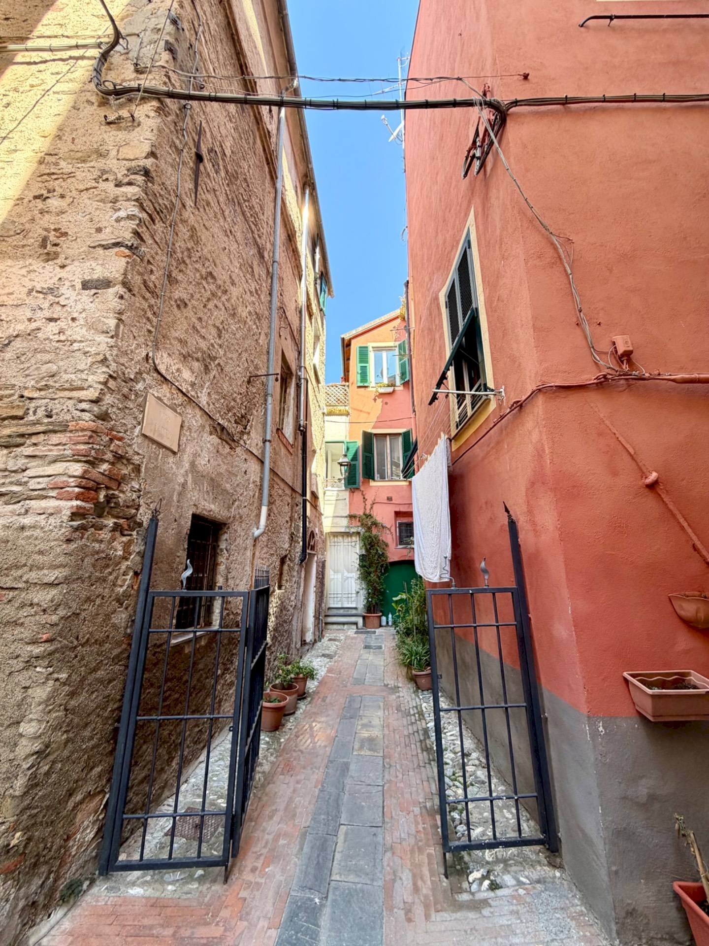 Foto 1 - Trilocale Vico Vadino
 
8, Albenga - foto 1