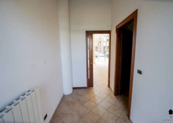 Disimpegno - Negozio via Paolo Regis, 64, Chivasso - foto 9