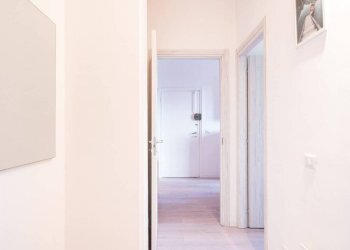 Corridoio - Four-room apartment via Ruggero Leoncavallo, 17, Milano (neighborhood Casoretto) - photo 23