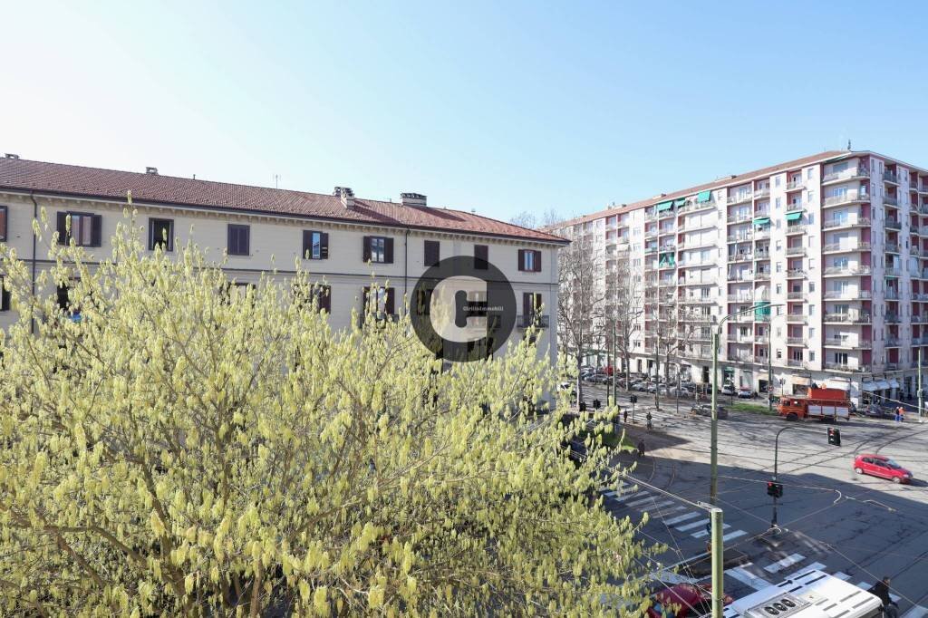 Vista - Bilocale corso Belgio, 41, Torino (zona Vanchiglietta) - foto 1