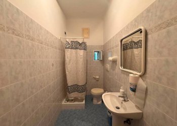 Bagno - Ufficio corso Torino, 14, Genova (zona Foce) - foto 7