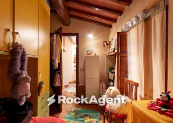 Camera da letto - Appartamento via della Misericordia, 14, Chiusi - foto 14