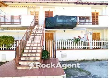 Facciata - Appartamento contrada Saiatine Villaggio Siena (C.da Siena), Furnari - foto 1